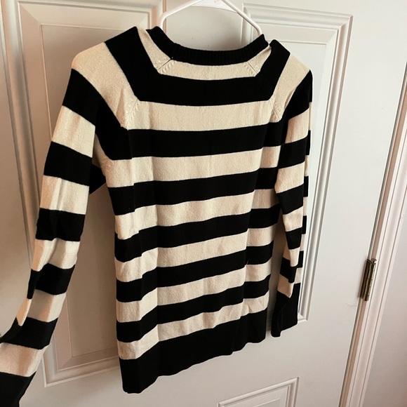 EUC French Connection Sweater - Picture 4 of 5